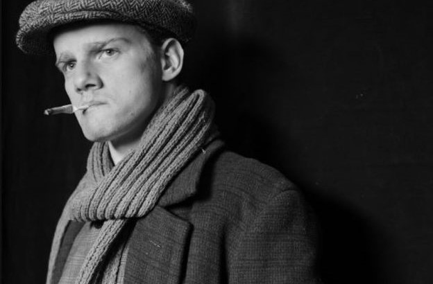 Юрий Колокольников в роли Владимира Маяковского в фильме&nbsp;«ВМаяковский» (2018)