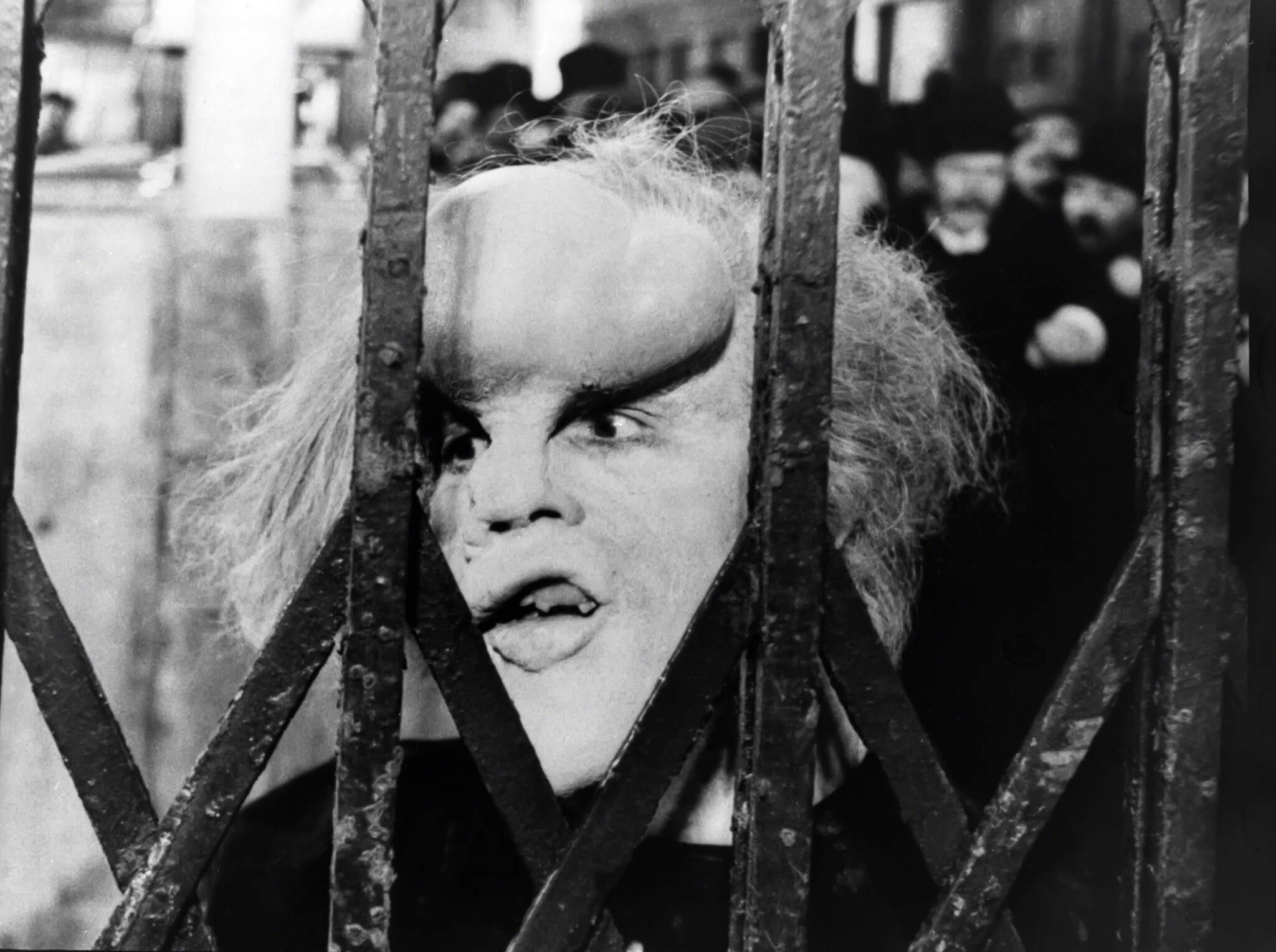 Кадр фильма «Человек-слон» (1980) // Brooksfilms