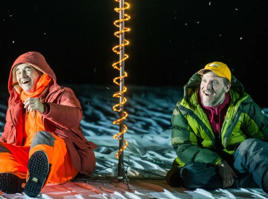 Марк Райлэнс и&nbsp;Джим Лихтшейдл в пьесе&nbsp;«Хорошая рыбка»