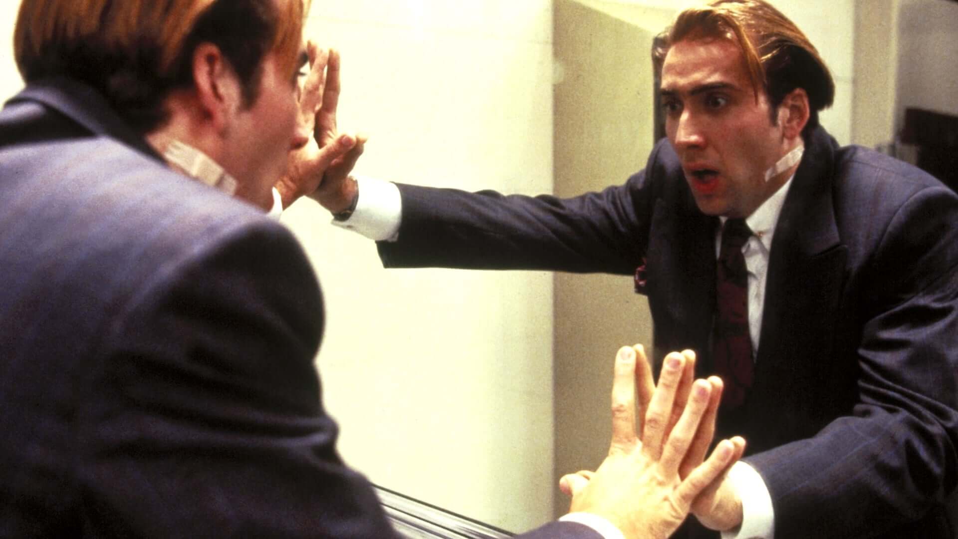 Кадр фильма «Поцелуй вампира» // Hemdale Film Corporation